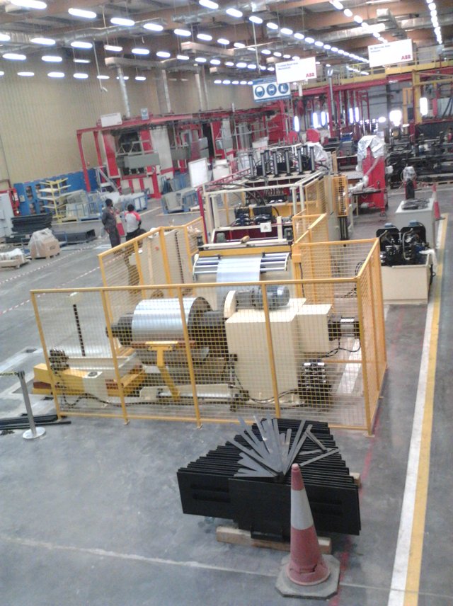 上海禎馳產(chǎn)波紋油箱加工設(shè)備，橫剪機(jī)，縱剪機(jī)